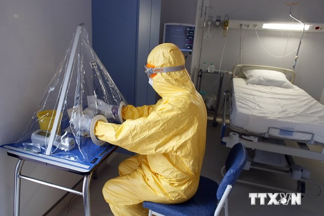 США обнародовали новую инструкцию по лечению заразившихся вирусом Эбола - ảnh 1